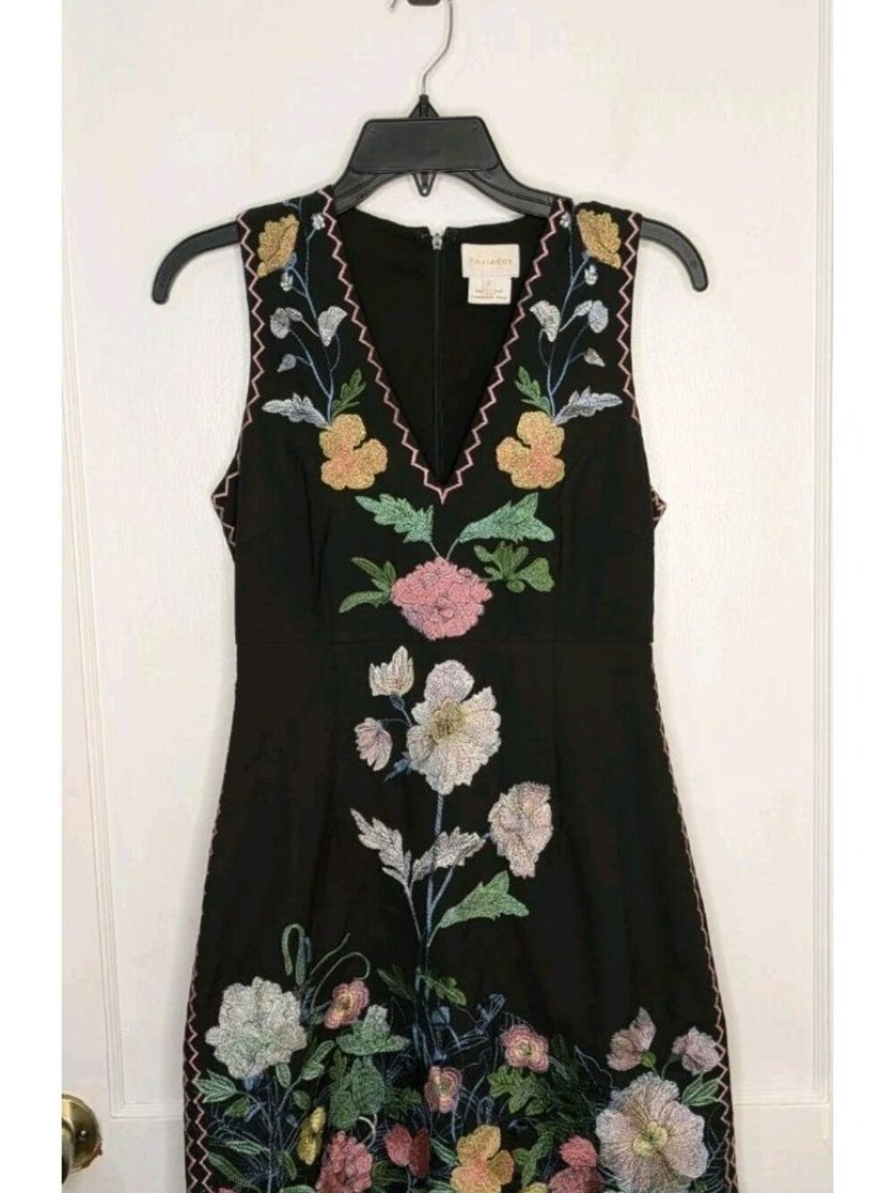Anthropologie Foxiedox Embroidered Sheath Dress Size 2 Sleeveless Black Mini